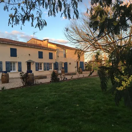 La Closerie Du Chene Bleu Val-de-Livenne