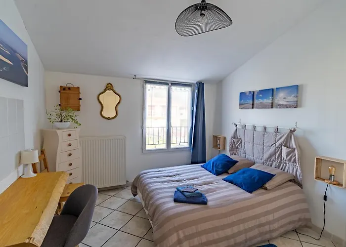 La Closerie Du Chene Bleu 住宿加早餐酒店 Val-de-Livenne