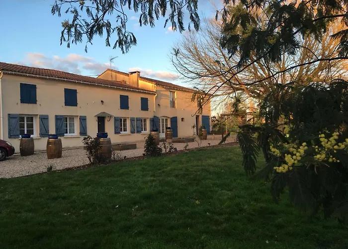 La Closerie Du Chene Bleu Val-de-Livenne