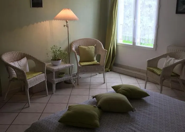 La Closerie Du Chene Bleu 3* Val-de-Livenne